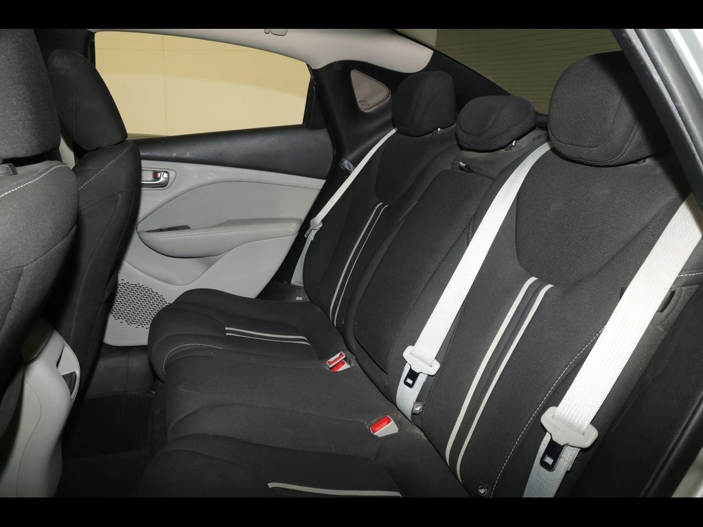 Used 2013 Dodge Dart SXT image 13