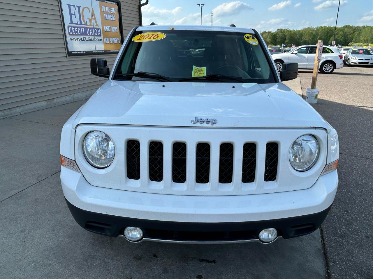 Used 2016 Jeep Patriot High Altitude AWD/4WD image 2