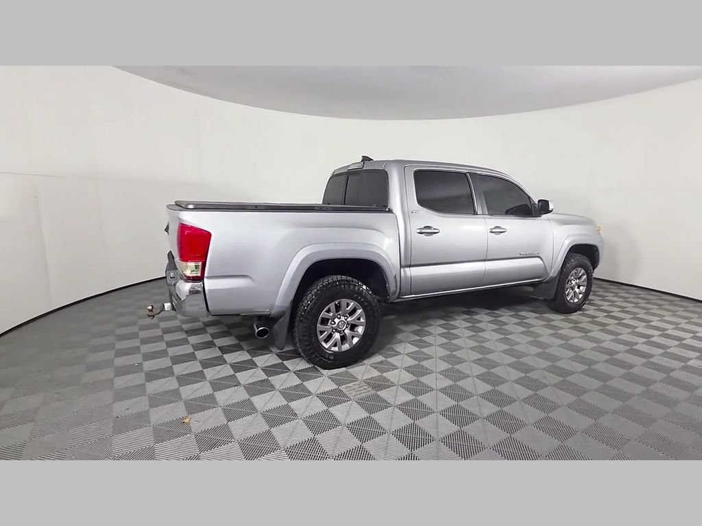 Used 2017 Toyota Tacoma TRD Sport RWD image 40