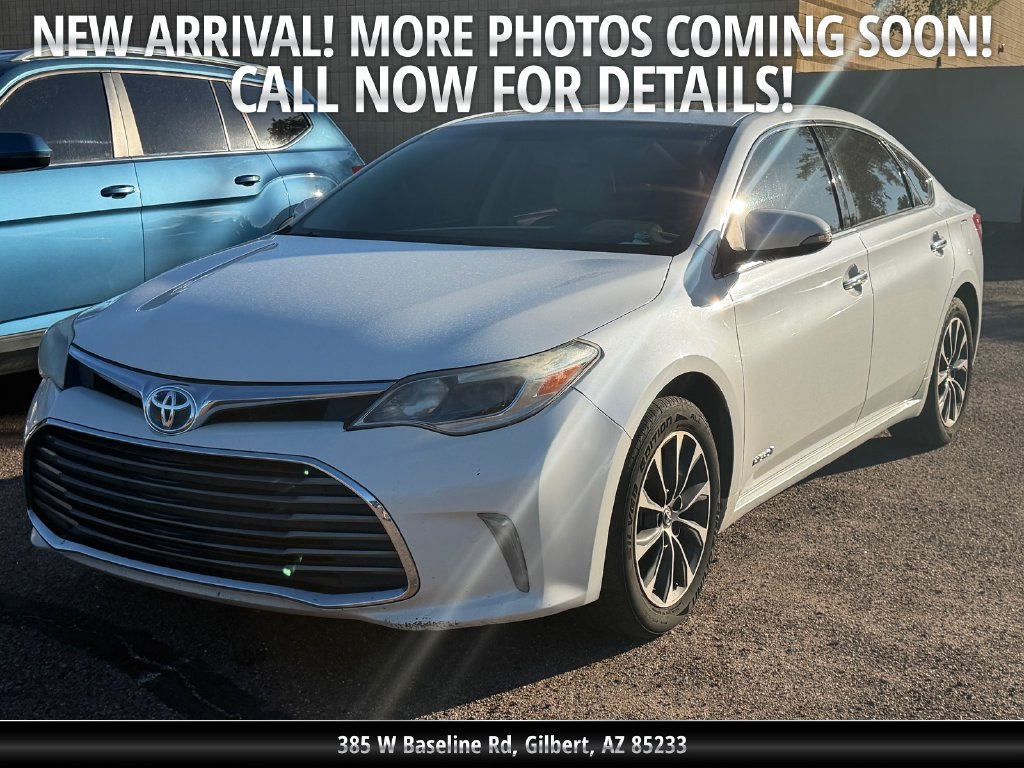 Used 2016 Toyota Avalon Limited FWD image 1