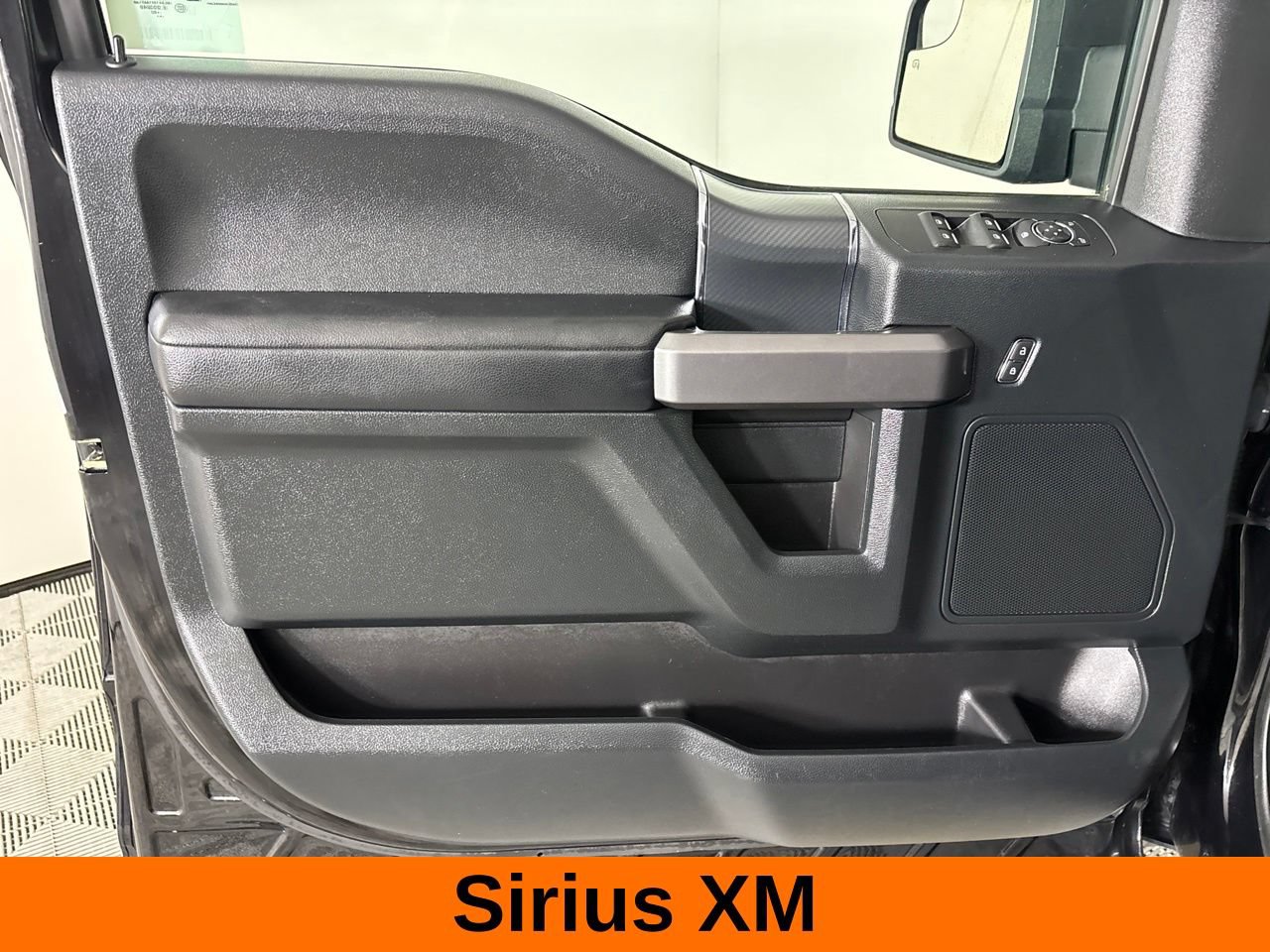Used 2020 Ford F150 XLT w/ Equipment Group 302A Luxury AWD/4WD image 9