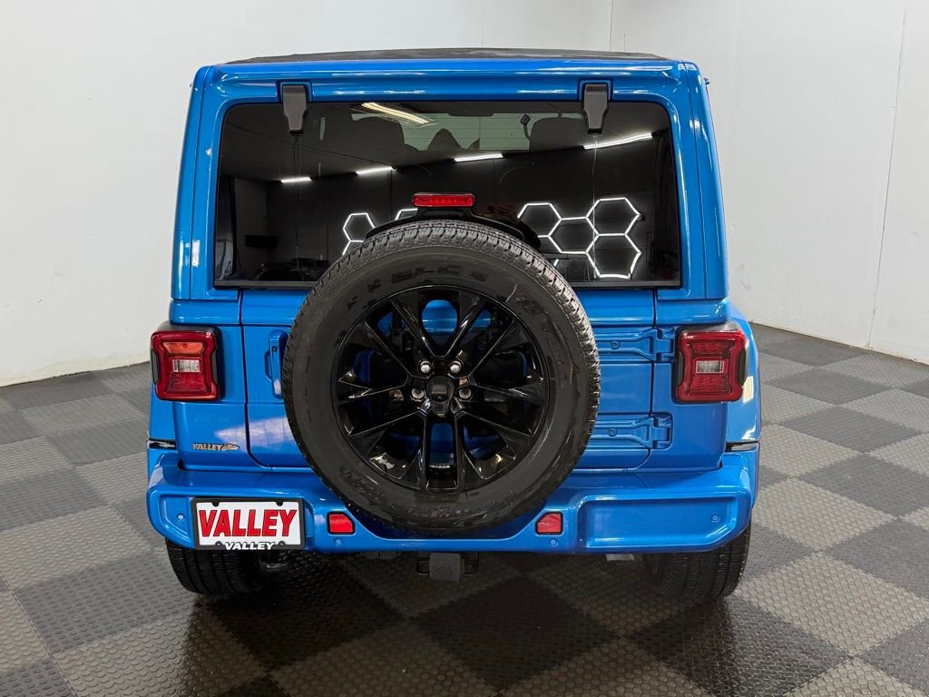 Used 2022 Jeep Wrangler Unlimited Sahara image 10