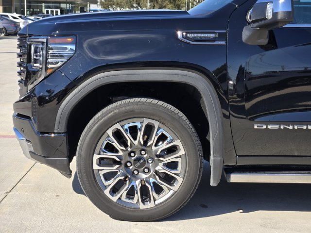 Used 2025 GMC Sierra 1500 Denali Ultimate AWD/4WD image 7
