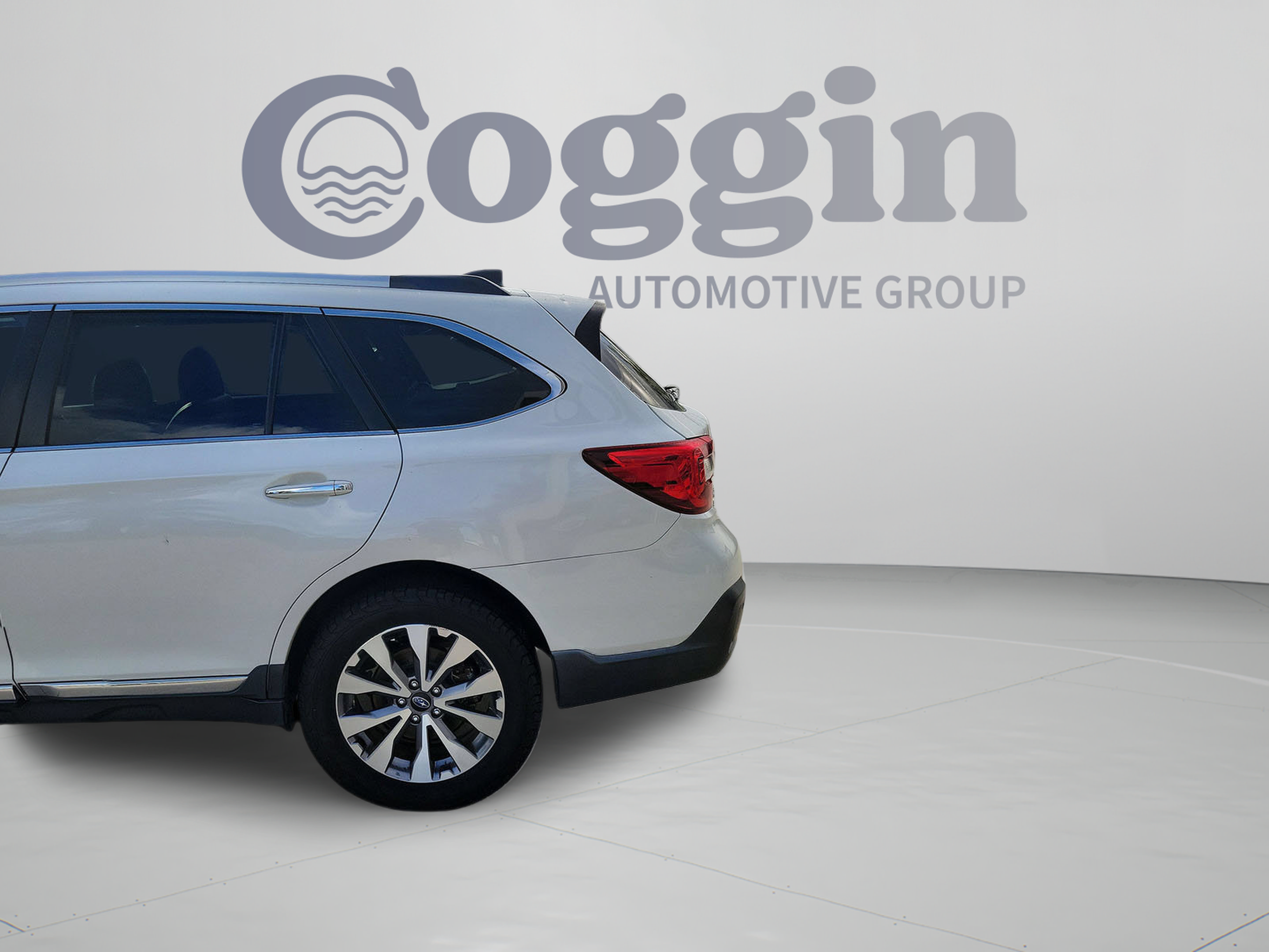 Used 2019 Subaru Outback 3.6R Touring w/ Popular Package #3A AWD/4WD image 32