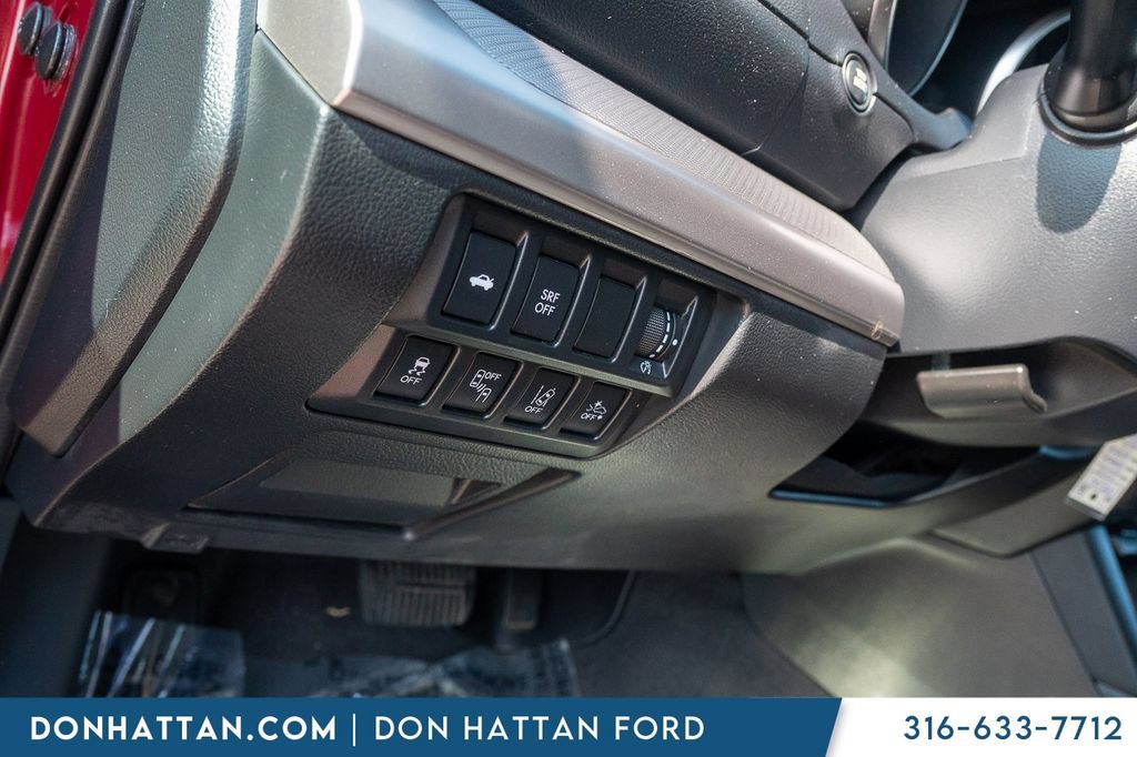 Used 2015 Subaru Legacy 2.5i Premium AWD/4WD image 18