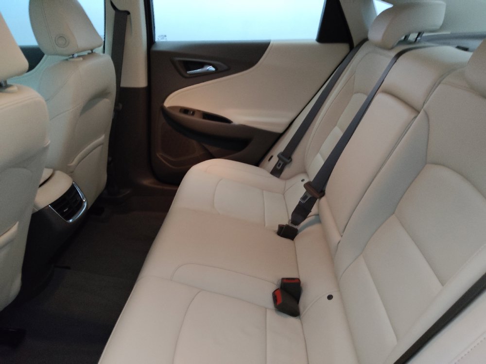 Used 2022 Chevrolet Malibu LT w/ Leather Package FWD image 18