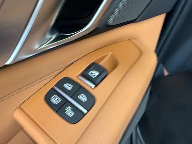 Used 2026 BMW X7 xDrive40i image 24