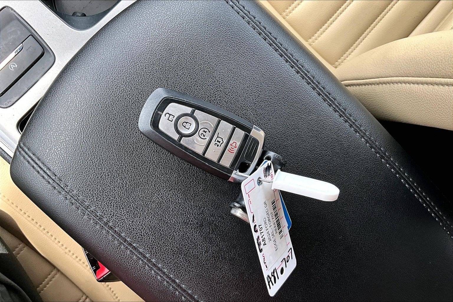 Used 2024 Ford Edge SEL w/ Convenience Package AWD/4WD image 12