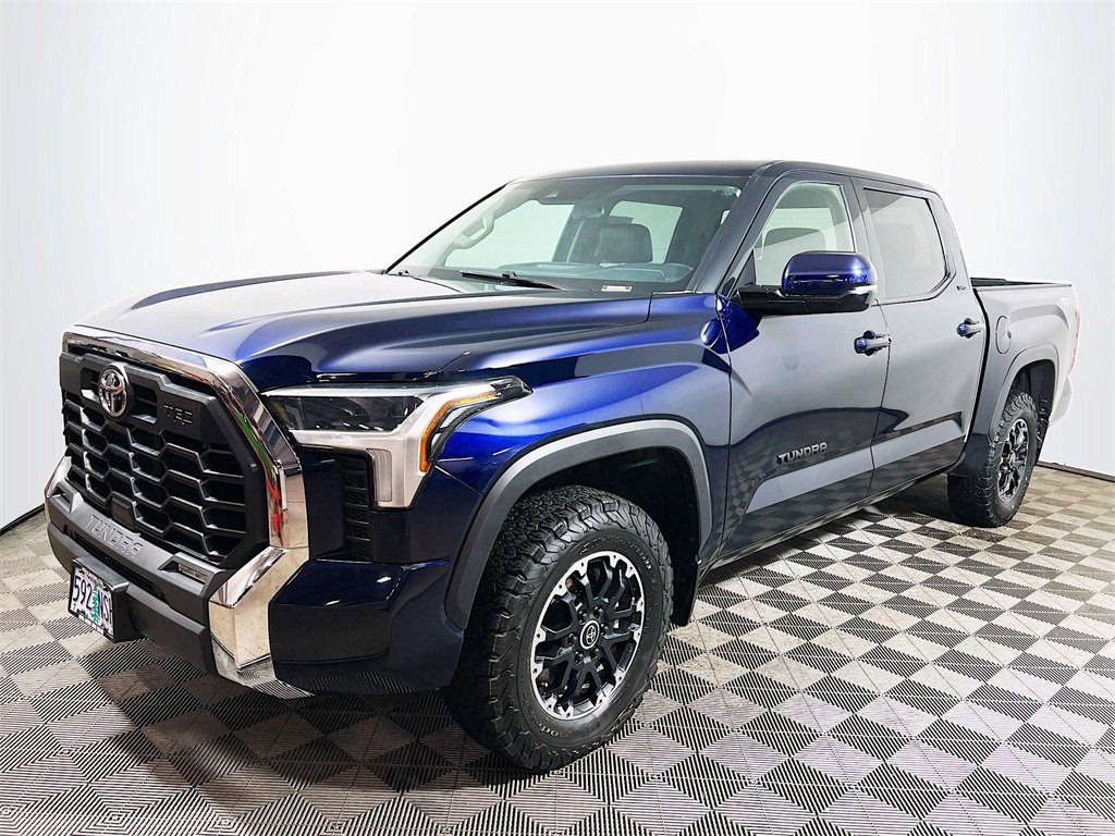 Used 2022 Toyota Tundra SR5 w/ TRD Off-Road Premium Package image 4