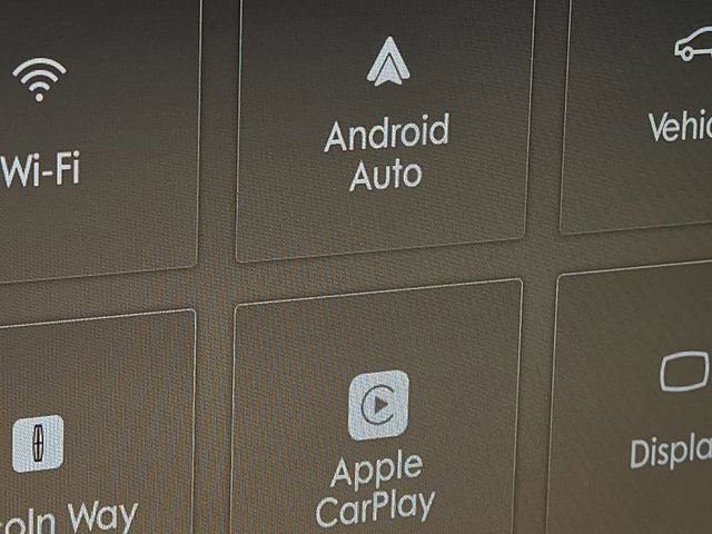 Used 2021 Lincoln Navigator Reserve w/ Luxury Package image 7