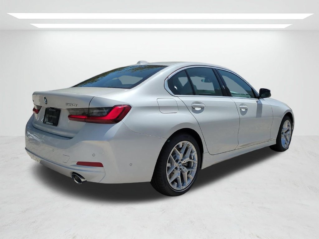 New 2026 BMW 330i xDrive Sedan w/ Premium Package AWD/4WD image 4