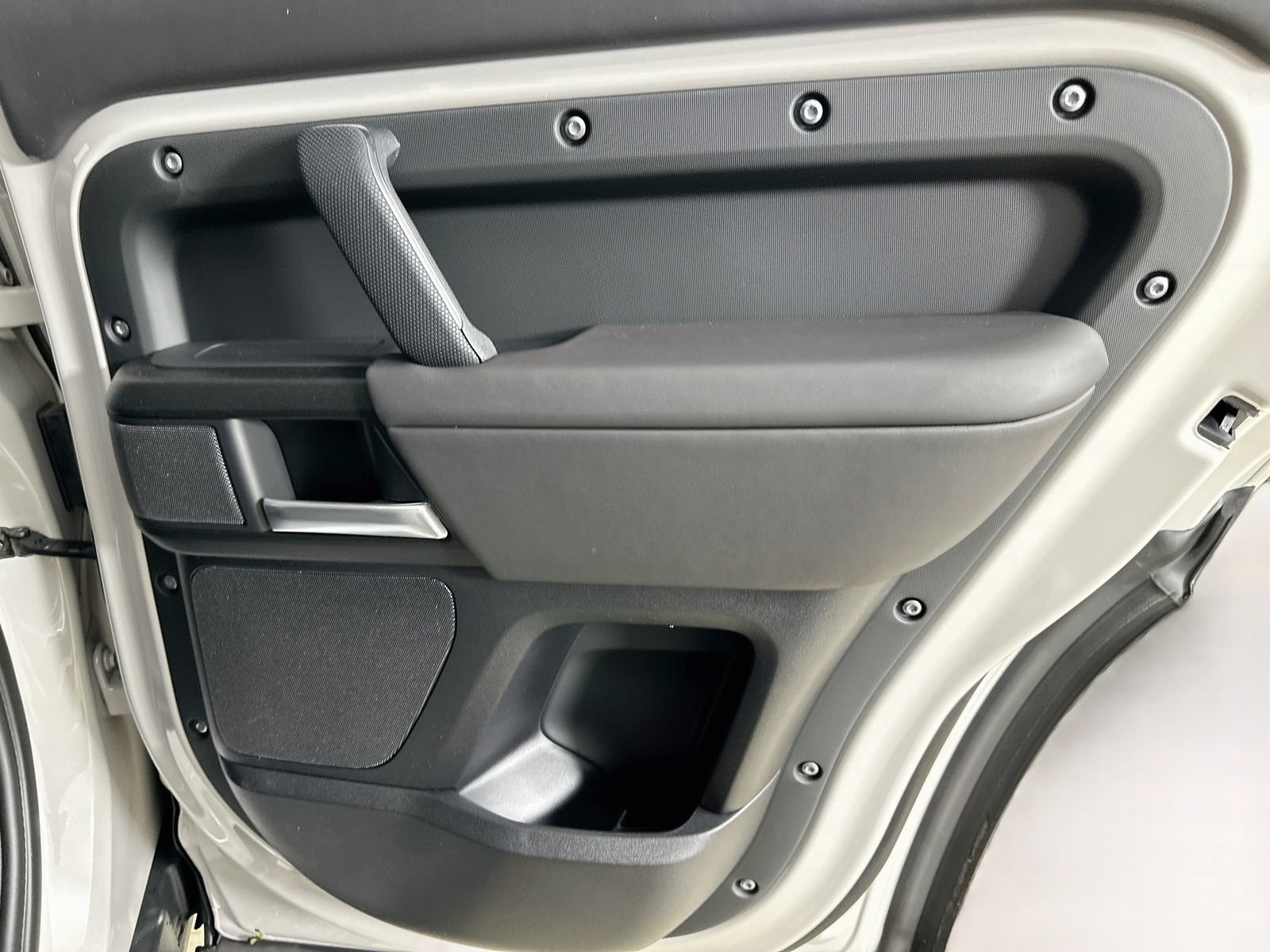 New 2026 Land Rover Defender 110 X AWD/4WD image 40