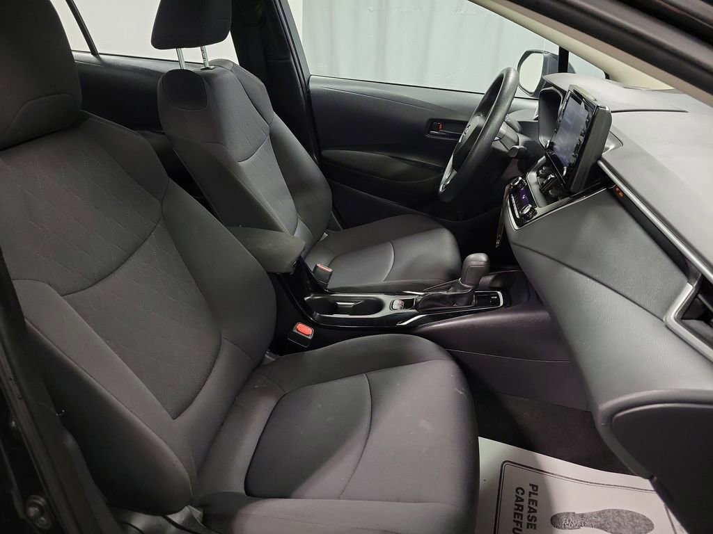 Used 2022 Toyota Corolla LE image 24