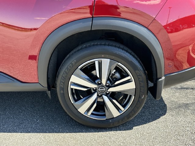 Certified 2025 Nissan Rogue SL AWD/4WD image 22