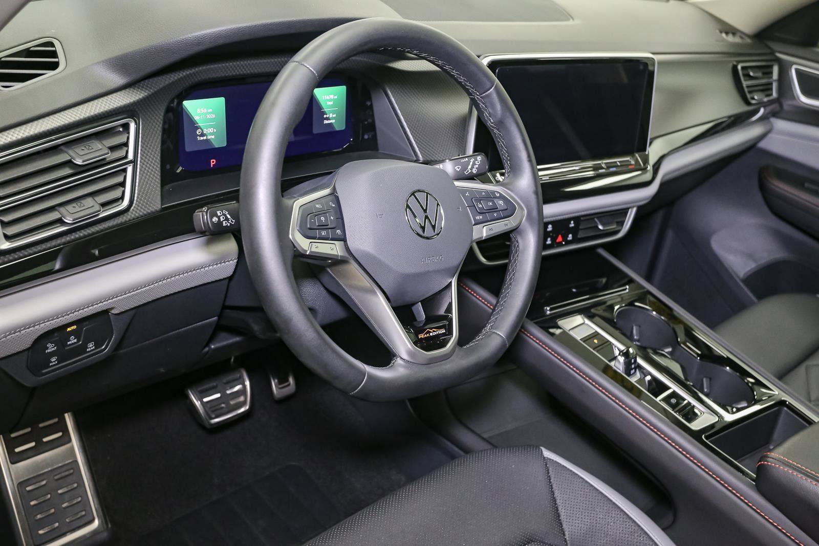Certified 2025 Volkswagen Atlas Peak Edition SE AWD/4WD image 30