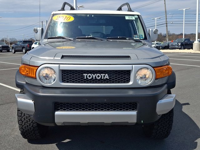 Used 2010 Toyota FJ Cruiser 4WD image 2