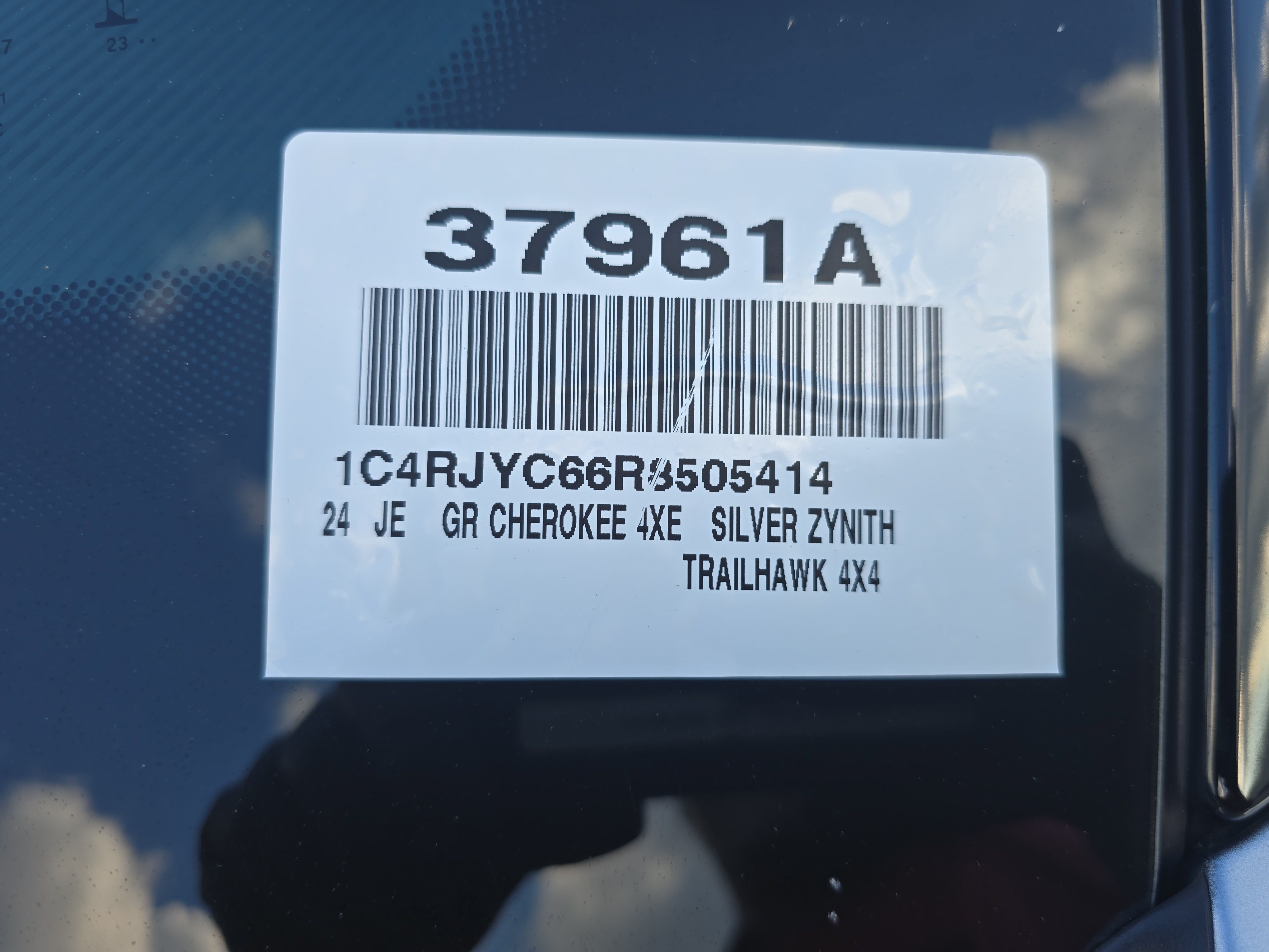 Used 2024 Jeep Grand Cherokee Trailhawk AWD/4WD image 34