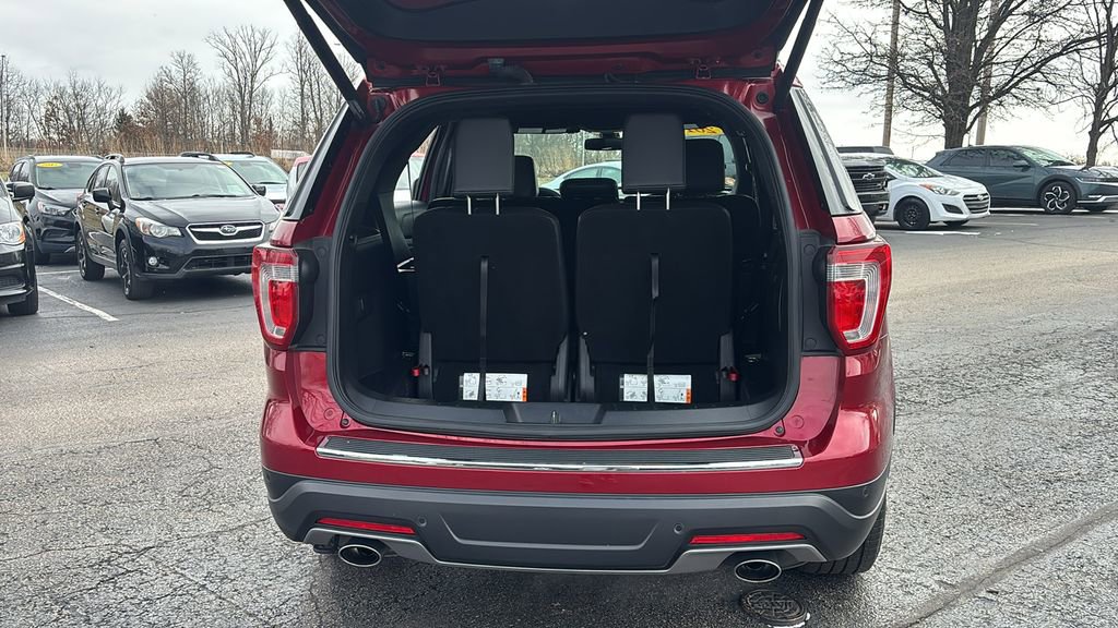 Used 2018 Ford Explorer XLT w/ Equipment Group 202A image 32