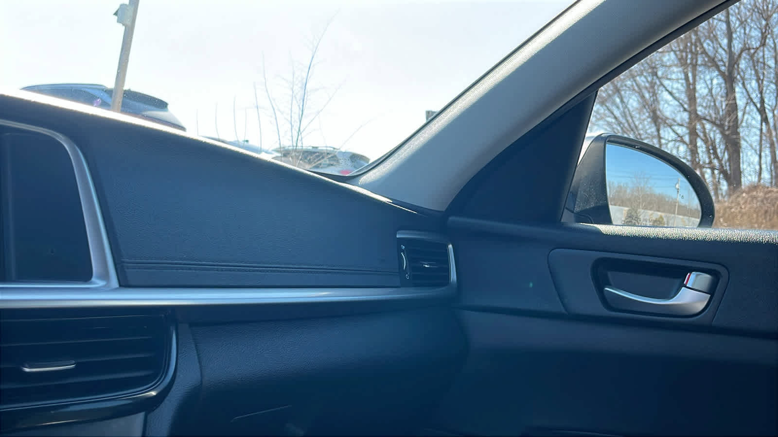 Used 2020 Kia Optima LX image 18