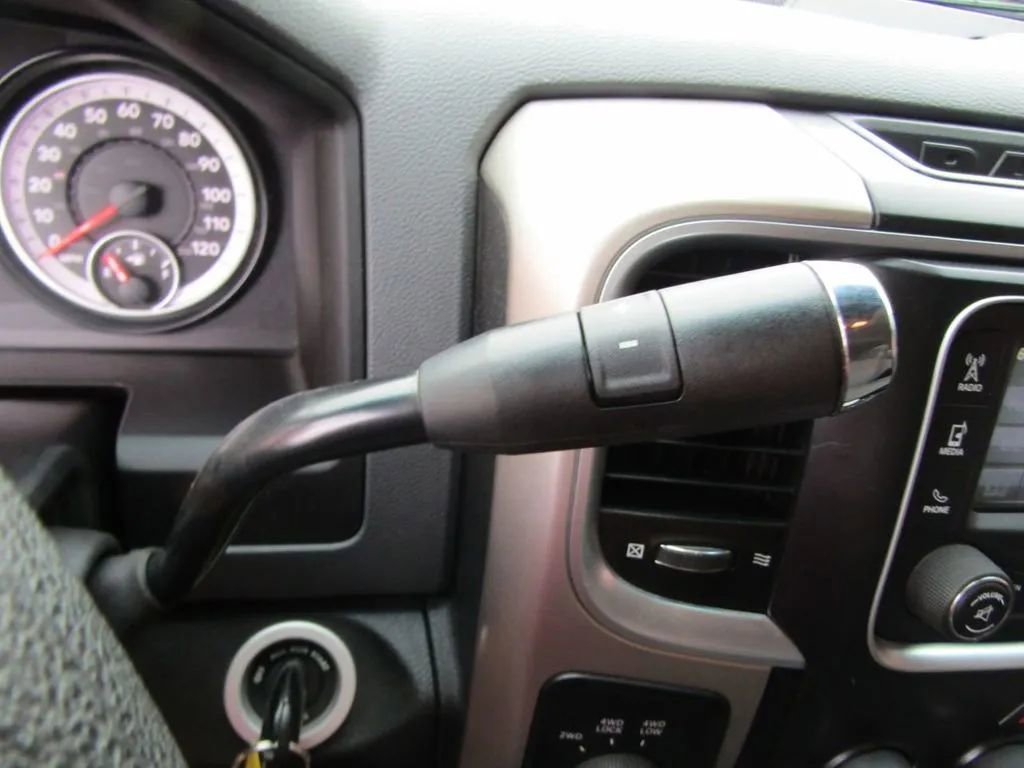 Used 2015 RAM 2500 SLT image 19