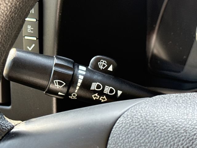 Used 2011 GMC Savana 1500 RWD image 22