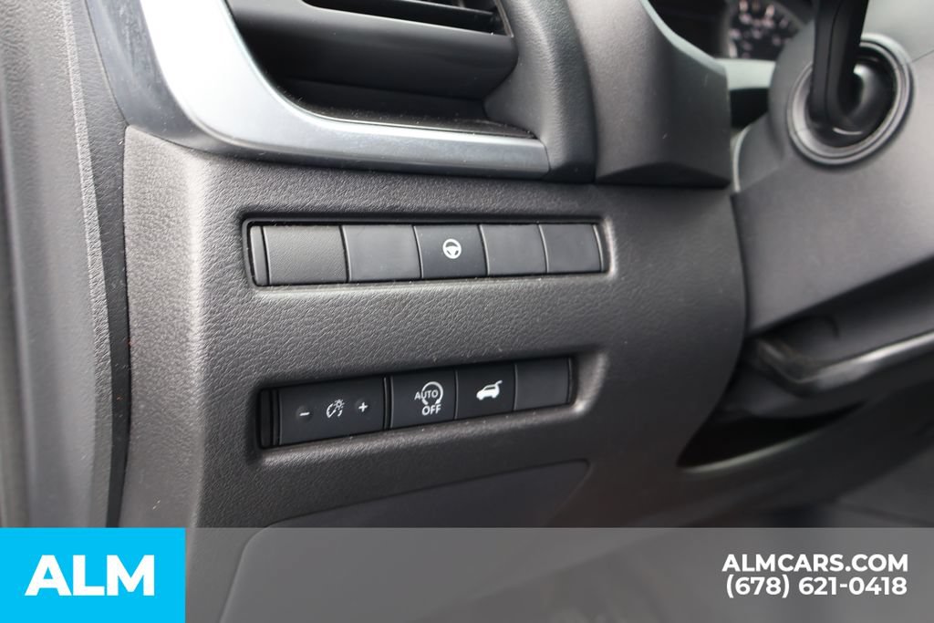 Used 2024 Nissan Rogue SV FWD image 12