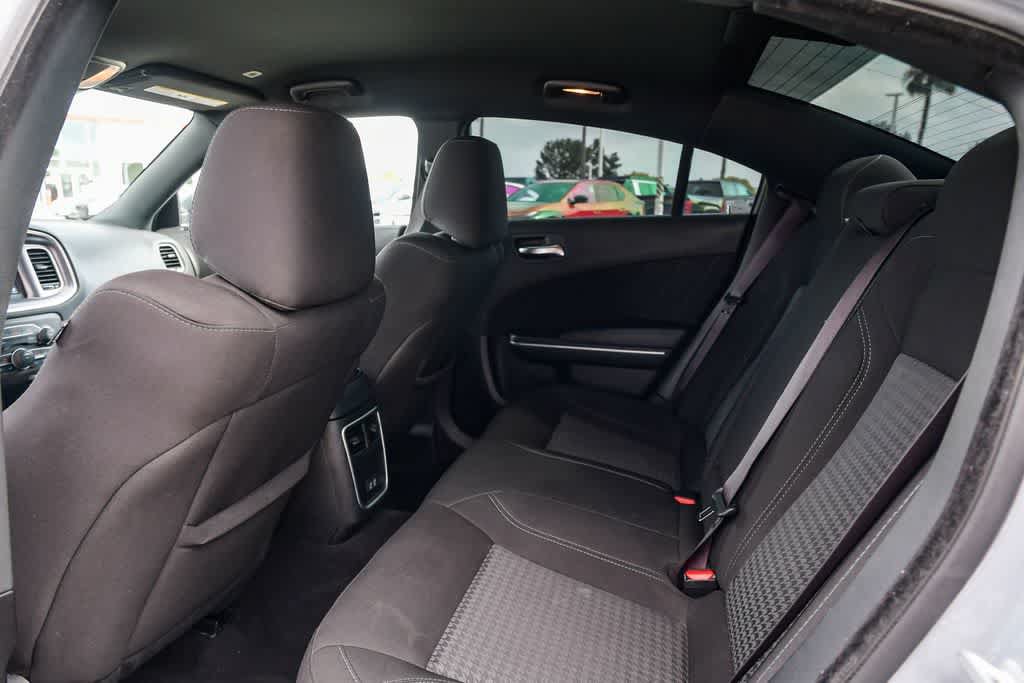 Used 2022 Dodge Charger SXT w/ Cold Weather Package RWD image 20
