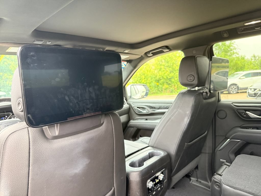 Used 2021 GMC Yukon Denali w/ Denali Ultimate Package AWD/4WD image 39