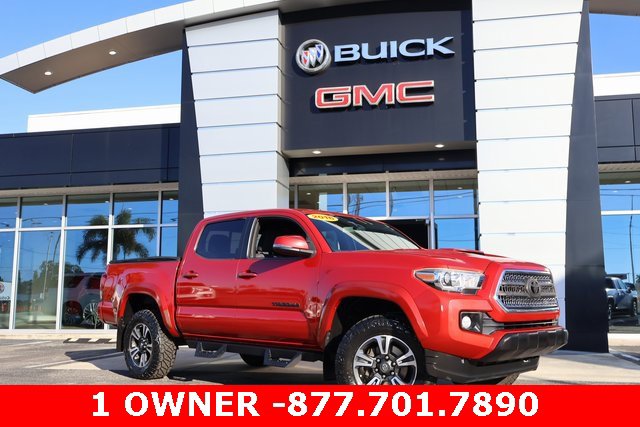 Used 2016 Toyota Tacoma TRD Sport image 1