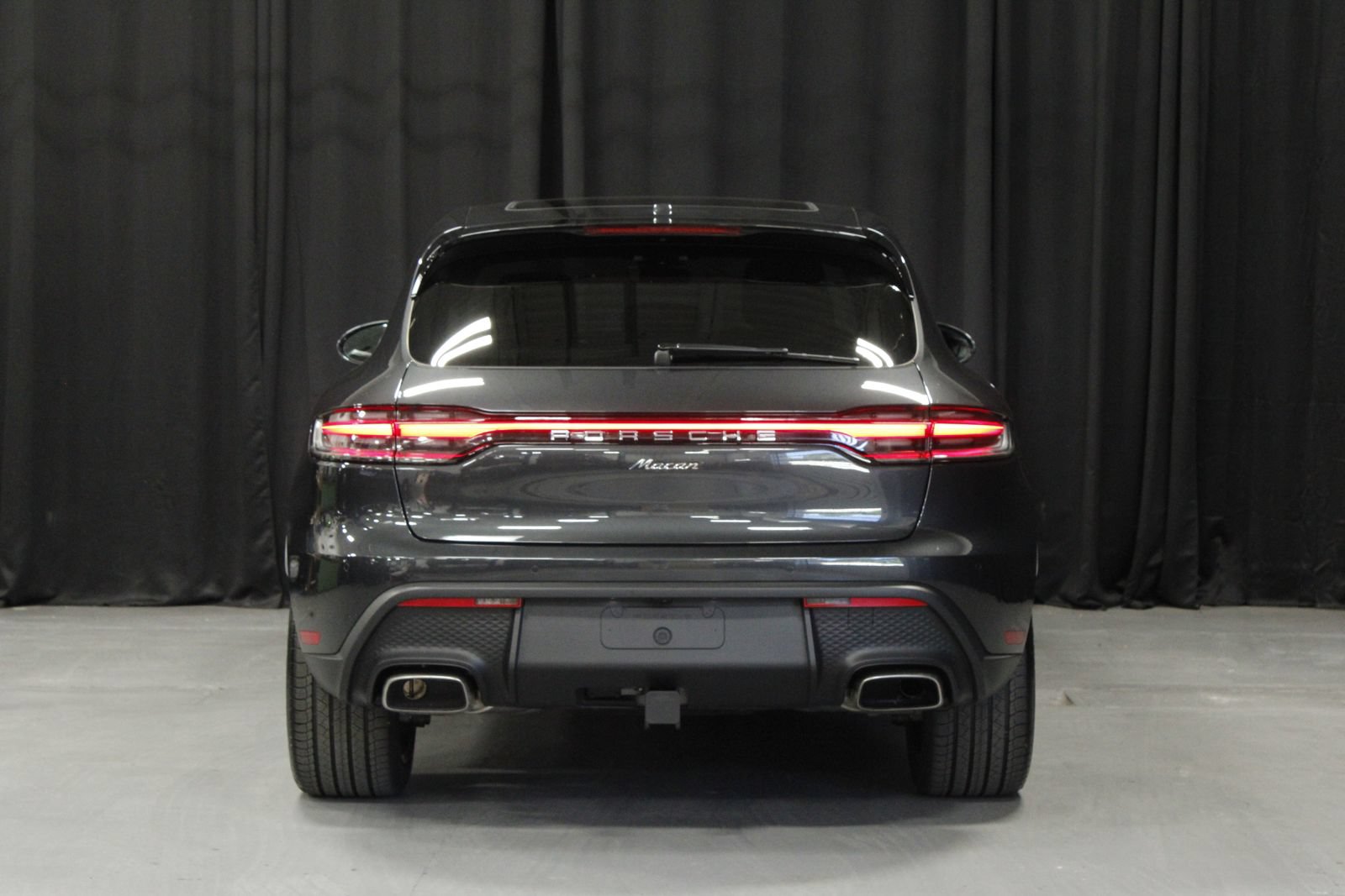 New 2026 Porsche Macan AWD/4WD image 4