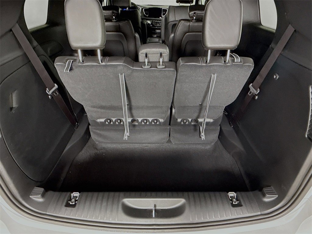 New 2026 Chrysler Pacifica Select image 26