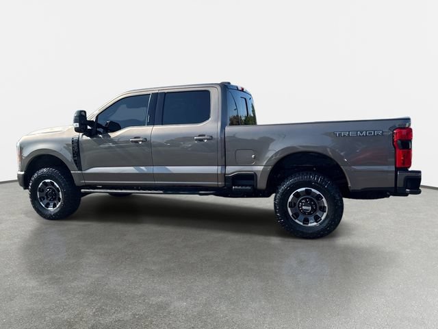 Used 2023 Ford F250 Lariat w/ Lariat Ultimate Package AWD/4WD image 3