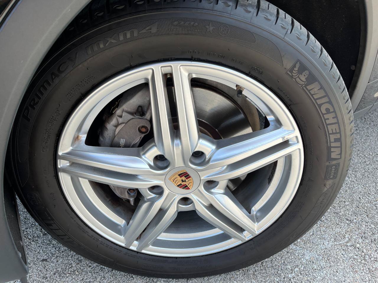 Used 2014 Porsche Cayenne Diesel Platinum Edition AWD/4WD image 45