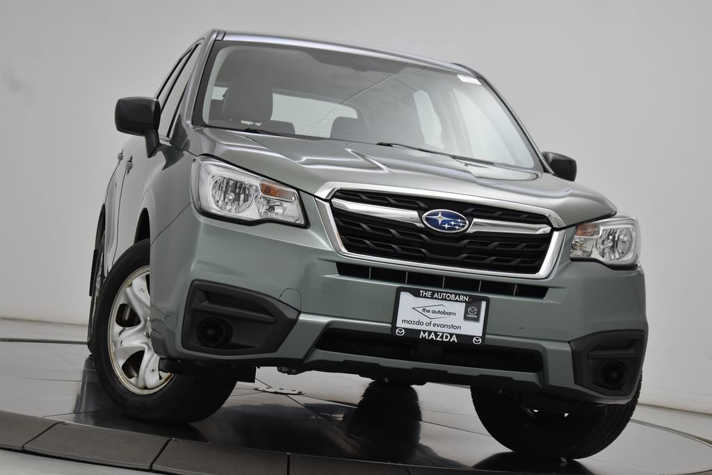 Used 2017 Subaru Forester 2.5i AWD/4WD image 3