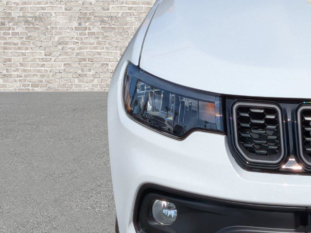 Used 2026 Jeep Compass Latitude AWD/4WD image 10