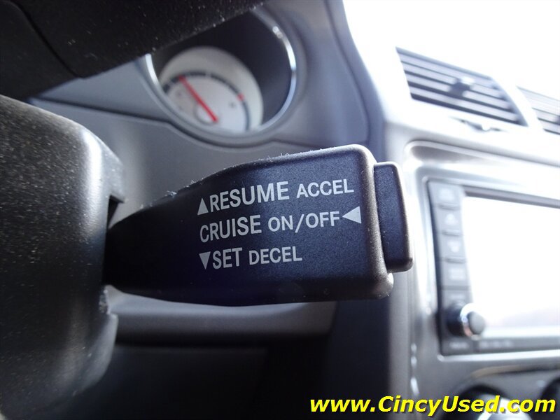 Used 2010 Dodge Challenger R/T RWD image 23