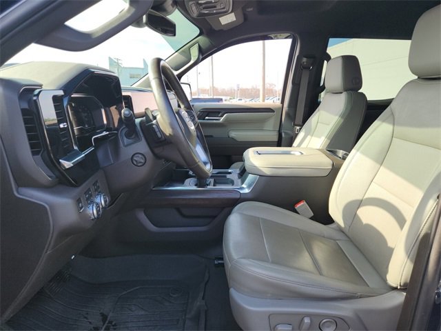 Used 2022 GMC Sierra 1500 SLT w/ SLT Premium Plus Package image 10