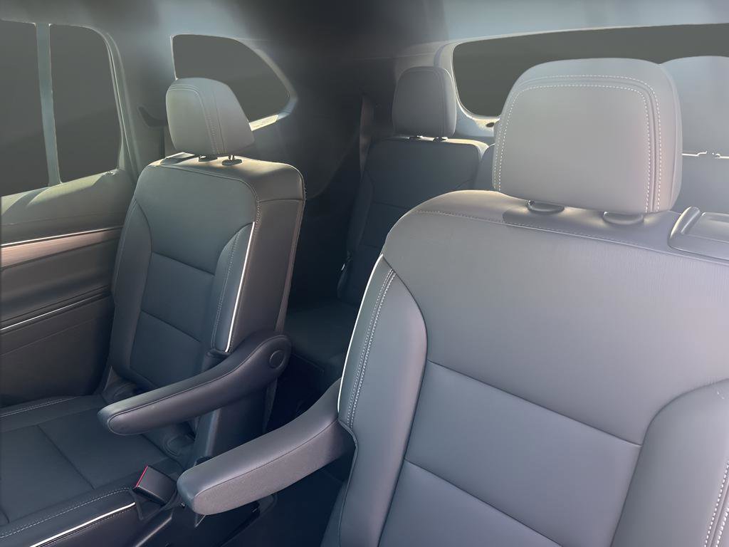 Used 2025 Buick Enclave Preferred image 32