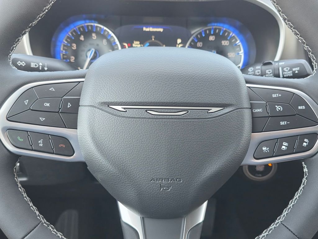 New 2027 Chrysler Pacifica Select w/ Family Tech Group FWD image 19