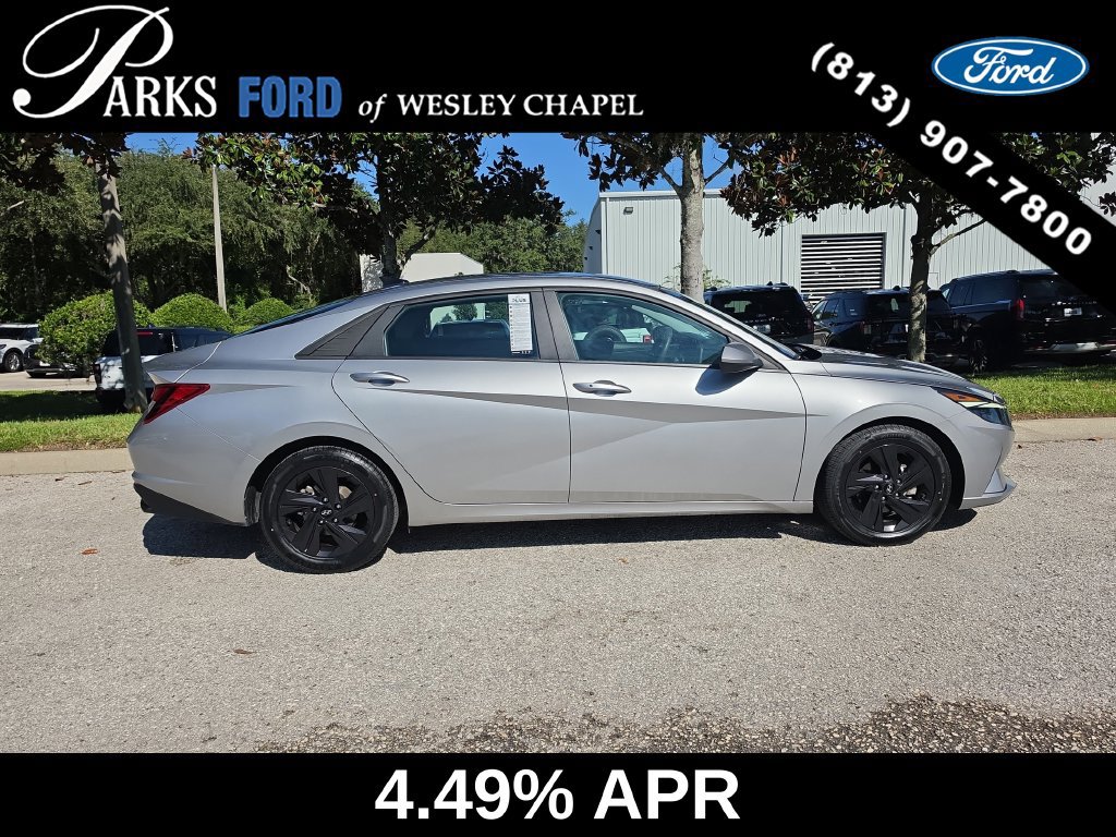 Used 2021 Hyundai Elantra SEL FWD image 4