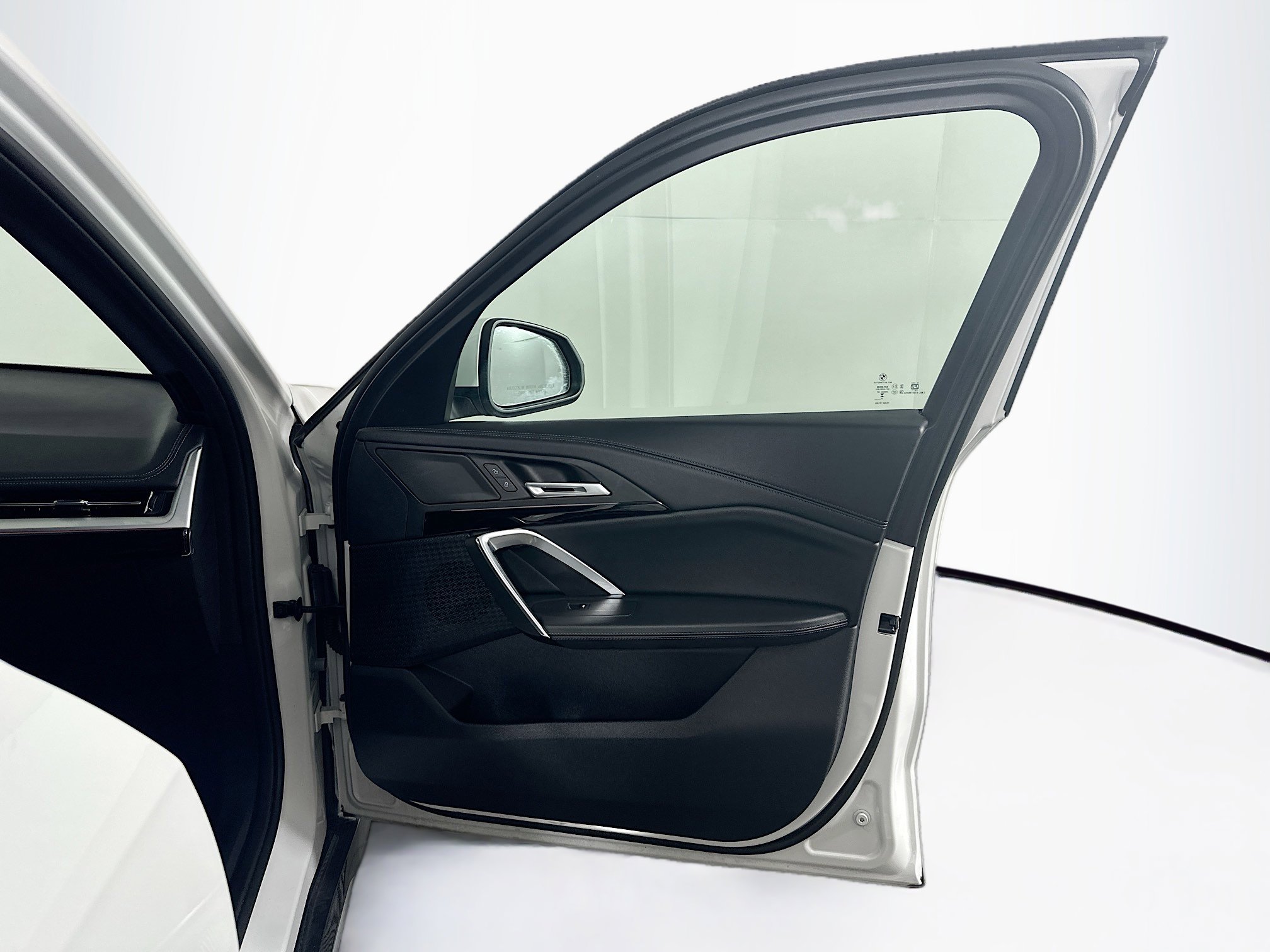 Used 2025 BMW X1 xDrive28i image 33