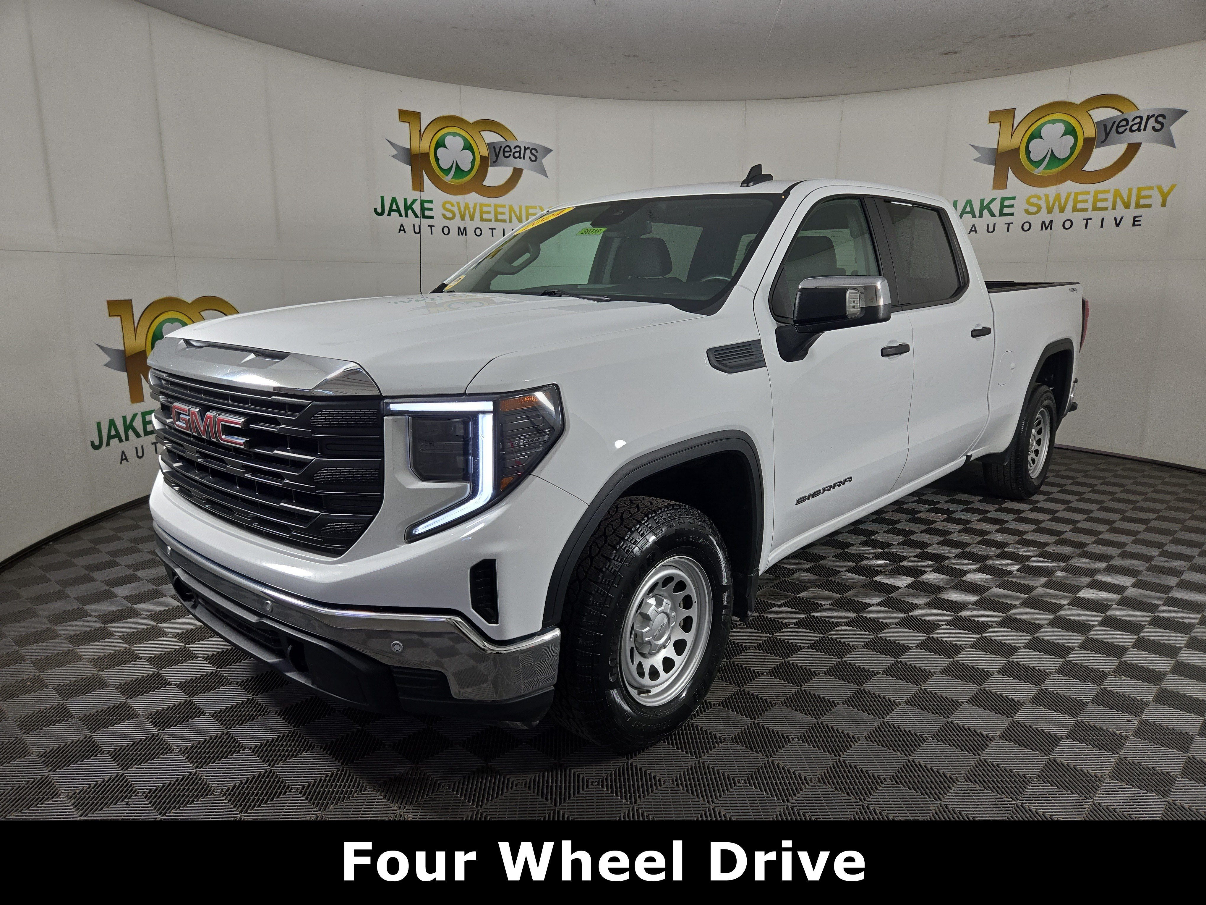 Certified 2024 GMC Sierra 1500 Pro w/ Pro Value Package AWD/4WD image 3