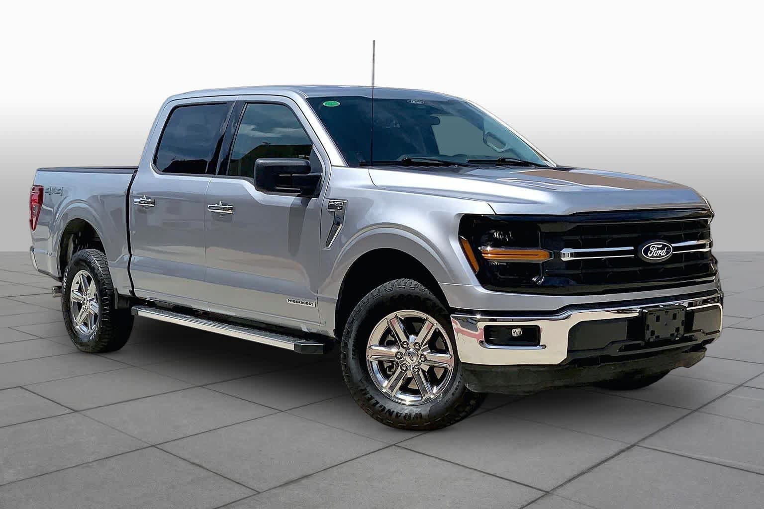 Used 2025 Ford F150 XLT w/ Equipment Group 301A Standard AWD/4WD image 3
