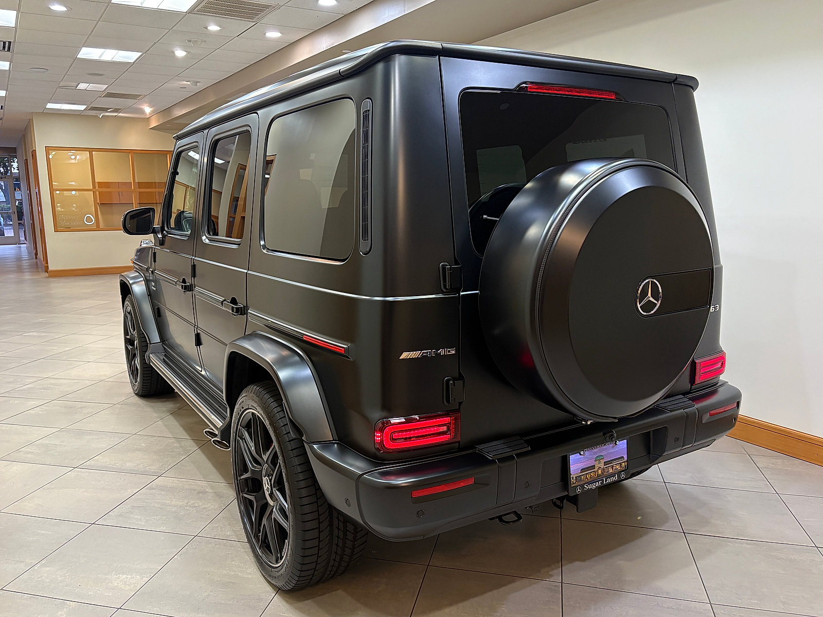 New 2027 Mercedes-Benz G 63 AMG 4MATIC image 3