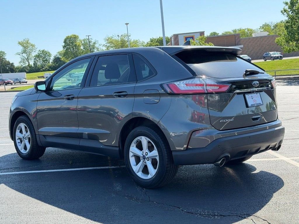 Used 2020 Ford Edge SE FWD image 6