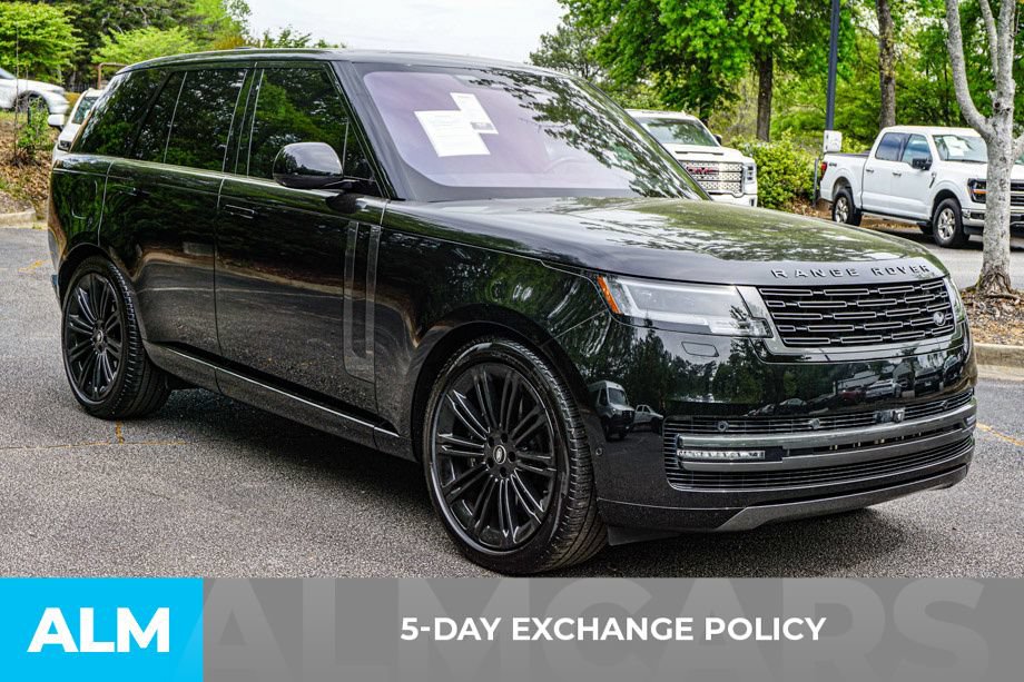 Used 2023 Land Rover Range Rover SE AWD/4WD image 3