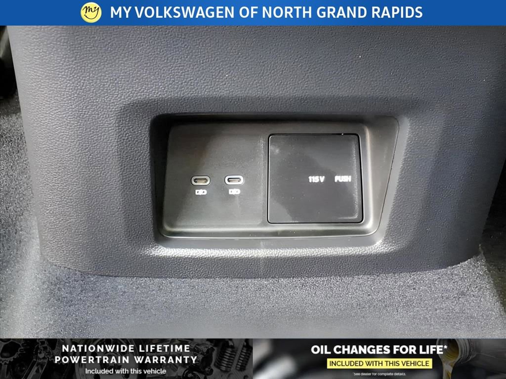 New 2026 Volkswagen Atlas Cross Sport SEL R-Line image 14