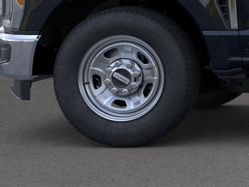 New 2025 Ford F350 XL w/ XL Chrome Package image 19