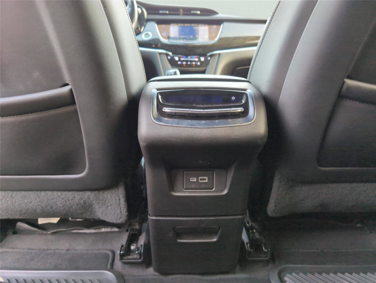 Used 2021 Cadillac XT6 Premium Luxury image 26