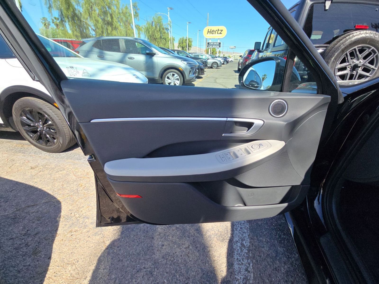 Used 2025 Hyundai Sonata SEL FWD image 34